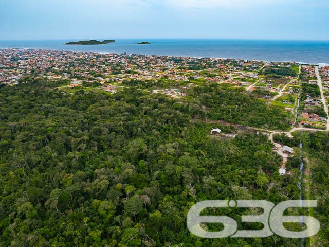 LOTE À VENDA NO BAIRRO SALINAS - BALNEÁRIO BARRA DO SUL

Descubra uma oportunidade única de investimento em Balneário Barra do Sul com este terreno plano de 360m², localizado no promissor bairro Salinas. Com 12 metros de frente e 30 metros de profundidade, este terreno oferece um amplo espaço para projetos futuros.

Ele  representa uma excelente escolha para investidores com visão de futuro. Ainda não situado em rua aberta, ele promete um grande potencial de valorização, ideal para quem busca um investimento estratégico a longo prazo.

Situado no bairro Salinas, este terreno está em uma região que combina tranquilidade e potencial de crescimento. Balneário Barra do Sul é conhecido por suas belezas naturais e qualidade de vida, oferecendo um cenário perfeito para desenvolvimento residencial ou comercial.

Com mais de 30 anos de experiência no mercado imobiliário, a 636 Negócios Imobiliários é sua parceira ideal para transformar este terreno em um investimento de sucesso.

Entre em contato conosco pelo telefone (47) 3448-3636 ou WhatsApp (47) 99190-0636 e descubra como podemos ajudar a realizar seu projeto de investimento.