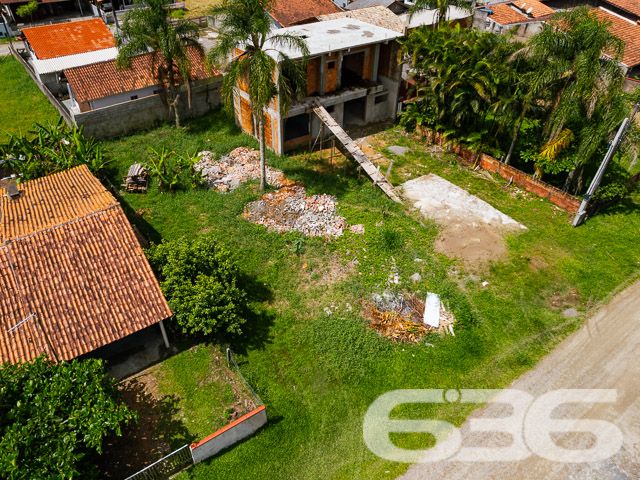 VENDE-SE LOTE NO CENTRO DE BALNEÁRIO BARRA DO SUL - ACEITA PERMUTA

Terreno situado em ótima localização (lado esquerdo olhando de frente), próximo ao PA24h, mercados, escolas, restaurantes e outros estabelecimentos de grande utilidade diária - ótimo para quem procura por comodidade e conforto ao seu redor, além de estar em rua tranquila.

De topografia plana e regular com 11 metros de frente por 27,30 metros em ambos os lados, perfazendo a área total de 300m², em boas condições, limpo e pronto para obras.

Fica a menos de 7 minutinhos da Praia do Bispo, além de outras opções de lazer na região.

Não perca tempo! Dê o primeiro passo para a construção dos seus sonhos!

Agende sua visita e conheça esse oportuno lote.

Fale conosco:
Telefone: (47) 3448-3636
WhatsApp: (47) 99190-0636

Imobiliária 636.
