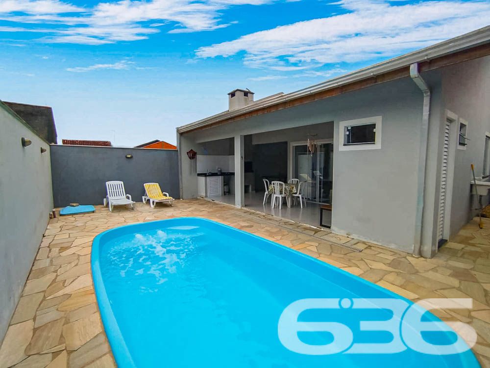 Casa à Venda em Balneário Barra do Sul – Conforto e Lazer Garantidos!

Imóvel bem localizado, próximo a escolas e serviços, com piscina, churrasqueira, dois dormitórios, lavabo e banheiro. A cozinha americana integrada à copa oferece praticidade para o dia a dia.

Ideal para quem precisa de espaço e deseja um lar para toda a família, inclusive para animais de estimação.

Entre em contato e agende sua visita!

636 Negócios Imobiliários: Seu imóvel, sua vida!

Telefone: (47) 3451-0636 | WhatsApp: (47) 99190-0636