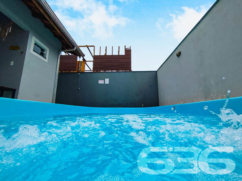 Casa à Venda em Balneário Barra do Sul – Conforto e Lazer Garantidos!

Imóvel bem localizado, próximo a escolas e serviços, com piscina, churrasqueira, dois dormitórios, lavabo e banheiro. A cozinha americana integrada à copa oferece praticidade para o dia a dia.

Ideal para quem precisa de espaço e deseja um lar para toda a família, inclusive para animais de estimação.

Entre em contato e agende sua visita!

636 Negócios Imobiliários: Seu imóvel, sua vida!

Telefone: (47) 3451-0636 | WhatsApp: (47) 99190-0636
