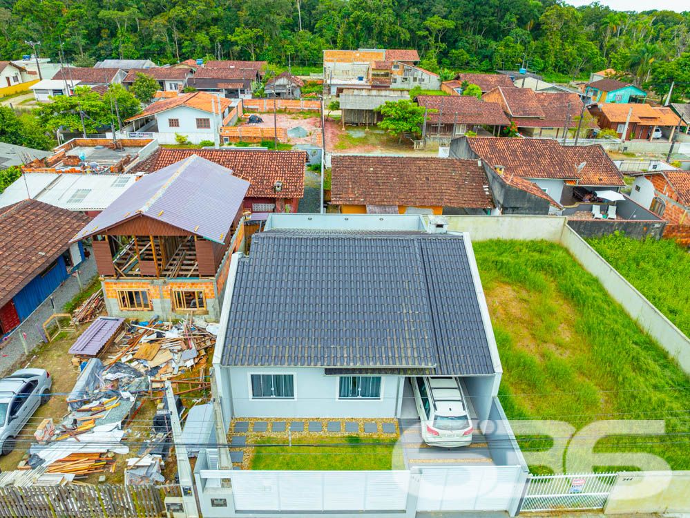 Casa à Venda em Balneário Barra do Sul – Conforto e Lazer Garantidos!

Imóvel bem localizado, próximo a escolas e serviços, com piscina, churrasqueira, dois dormitórios, lavabo e banheiro. A cozinha americana integrada à copa oferece praticidade para o dia a dia.

Ideal para quem precisa de espaço e deseja um lar para toda a família, inclusive para animais de estimação.

Entre em contato e agende sua visita!

636 Negócios Imobiliários: Seu imóvel, sua vida!

Telefone: (47) 3451-0636 | WhatsApp: (47) 99190-0636