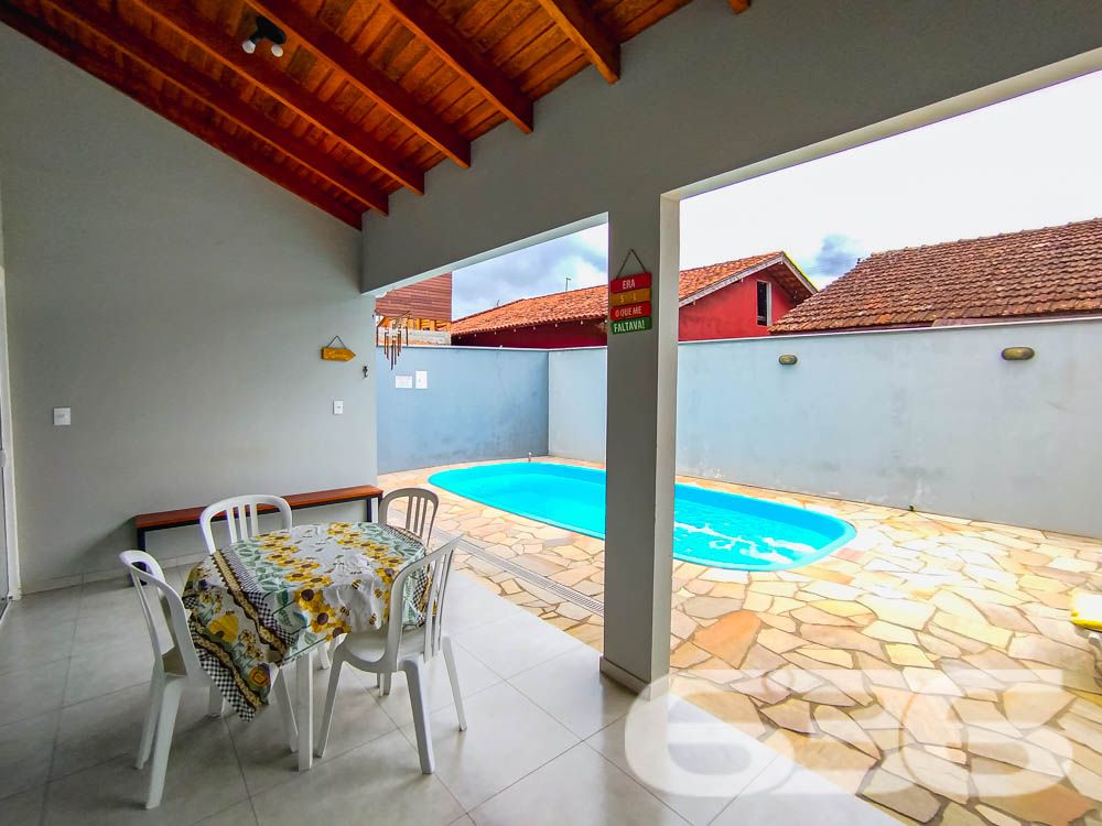Casa à Venda em Balneário Barra do Sul – Conforto e Lazer Garantidos!

Imóvel bem localizado, próximo a escolas e serviços, com piscina, churrasqueira, dois dormitórios, lavabo e banheiro. A cozinha americana integrada à copa oferece praticidade para o dia a dia.

Ideal para quem precisa de espaço e deseja um lar para toda a família, inclusive para animais de estimação.

Entre em contato e agende sua visita!

636 Negócios Imobiliários: Seu imóvel, sua vida!

Telefone: (47) 3451-0636 | WhatsApp: (47) 99190-0636