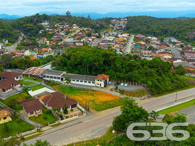 OPORTUNIDADE TERRENO À VENDA NO BAIRRO SANTA CATARINA - EXCELENTE PARA COMÉRCIO

Está procurando por um espaço para começar aquela construção tão sonhada? Então dê só uma olhada nesse lote!

Este é um terreno muito bem localizado em via de grande fluxo de veículos, próximo de escolas, supermercados, transporte público, restaurantes, lojas e comércios em geral.

São incríveis 459,50m² de área total, limpo e pronto para obras! 

Tire seus planos do papel e conte conosco para realizá-los.

Saiba mais:
Telefone: (47) 3451-0636
WhatsApp: (47) 99190-0636

Imobiliária 636.