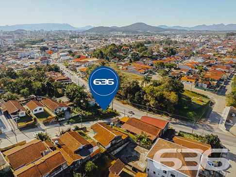 TERRENO DE ESQUINA À VENDA NO BAIRRO ITAUM - ESTUDA PERMUTA
Procura por um lugar para investir e começar aquela construção tão desejada? Então você não pode perder essa grande oportunidade!
Este é um terreno de esquina com 560m² de área total, sendo 14 metros de frente por 40 metros em ambos os lados, com aclive suave.
Está localizado na Rua Monsenhor Gercino, excelente para ponto comercial!
Fale conosco:
Telefone: (47) 3451-0636
WhatsApp: (47) 99190-0636