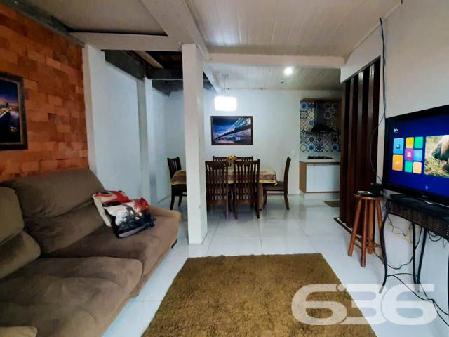 BAIRRO AVENTUREIRO: INVESTIMENTO LUCRATIVO EM UM SÓ LUGAR!

Descubra este excepcional sobrado de esquina no bairro Aventureiro, com uma área construída de 360m². Este imóvel multifuncional inclui 3 apartamentos nos altos, um ponto comercial atualmente utilizado por uma igreja e uma área de moradia, além de 3 vagas de garagem cobertas e espaço para mais 9 carros.

O sobrado é uma oportunidade de investimento com retorno garantido, gerando um aluguel de R$8.000,00 mensais. Os apartamentos, repletos de conforto e praticidade, são ideais para quem busca uma vida tranquila, enquanto o espaço comercial oferece um local amplo e versátil, adequado para diferentes tipos de negócios.

Localizado no coração do Aventureiro, este imóvel está cercado por uma infraestrutura completa, com fácil acesso a serviços, comércios e lazer. A região é conhecida por sua comunidade acolhedora e pela qualidade de vida que oferece, tornando-se o cenário perfeito para investir e viver.

A 636 Negócios Imobiliários, com mais de três décadas de experiência no mercado, é especialista em identificar oportunidades únicas como esta. Estamos prontos para ajudá-lo a fazer um investimento seguro e rentável.

Para mais informações, entre em contato conosco pelo telefone: (47) 3451-0636 ou WhatsApp: (47) 99190-0636.

Este e outros milhares de imóveis no site: i636.com.br