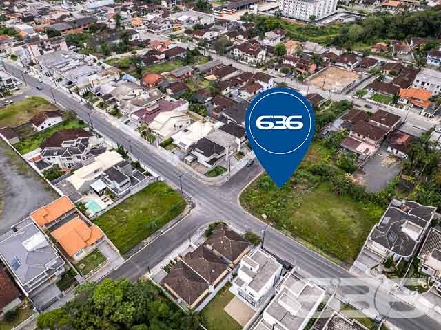 VENDE-SE TERRENO, NO BAIRRO FLORESTA, EM JOINVILLE
São 554m² de terreno amplo, sendo 11m² de frente. Local em boas condições e ótima localização, pronto para obras. Excelente para você que procura por um cantinho para começar aquela construção tão sonhada!
Situado em uma rua pavimentada no bairro Floresta, zona sul de Joinville, ótimo para você que procura por um espaço comercial e com excelentes infraestruturas para começar aquele negócio.
O terreno fica próximo de estabelecimentos e comércios de suma importância diária, com fácil acesso as principais vias da região, há cerca de 20 minutos do centro da cidade.
Uma ótima oportunidade de você adquirir esse vantajoso espaço na maior cidade de Santa Catarina.
Esperamos por você!!!
Fale conosco:
IMOBILIÁRIA 636.
Telefone: (47) 3451-0636
WhatsApp: (47) 99190-0636