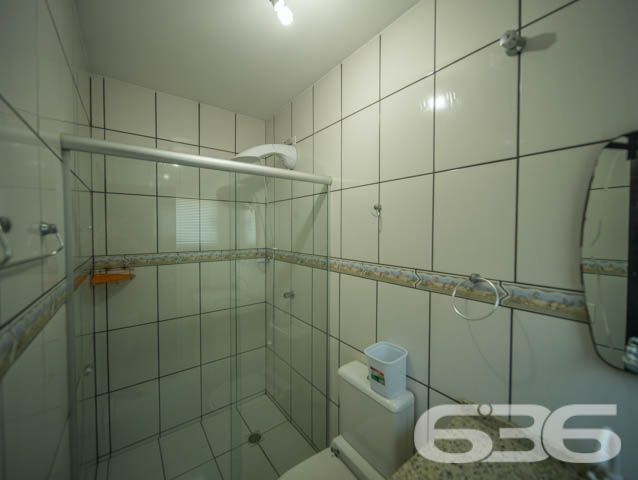 SOBRADO COM  1 SUÍTE E 3 QUARTOS , EM FRANCISCO DO SUL, SANTA CATARINA - ESTUDA PERMUTA 

São 380 m² de terreno e 220 m² de área construída de um deslumbrante e aconchegante sobrado, com piso cerâmico e teto de laje.

Para o seu total conforto o imóvel é 100% mobiliado e muito bem dividido.

Sua parte superior dispõe de 3 quartos amplos e confortáveis, sendo 2 quartos com sacada e, mais 1 suíte e banheiro social.

Na parte inferior contém um amplo espaço, com boa entrada de luz, composto de sala de estar e jantar conjugadas, cozinha, despensa, área de serviço e banheiro social. 

E mais 2 vagas de garagem cobertas. 

Na parte externa da casa contém um quintal espaçoso, com ótimas possibilidades para instalação de piscina. 

Nos fundos do terreno possui uma edícula com churrasqueira e mais 2 cômodos e banheiro.

Rodeado pela natureza modesta do bairro Ubatuba, localizado em São Francisco do Sul, uma ilha exuberante de belas praias e paisagens fantásticas com inúmeras opções de lazer ao ar livre, com uma posição geográfica privilegiada com acesso rápido a qualquer outro bairro da região, há cerca de 500 metros da praia de Ubatuba.

Agende sua visita com um de nossos corretores e saiba mais sobre esse belo sobrado.
Telefone: (47) 3451-0636
WhatsApp: (47) 99190-0636