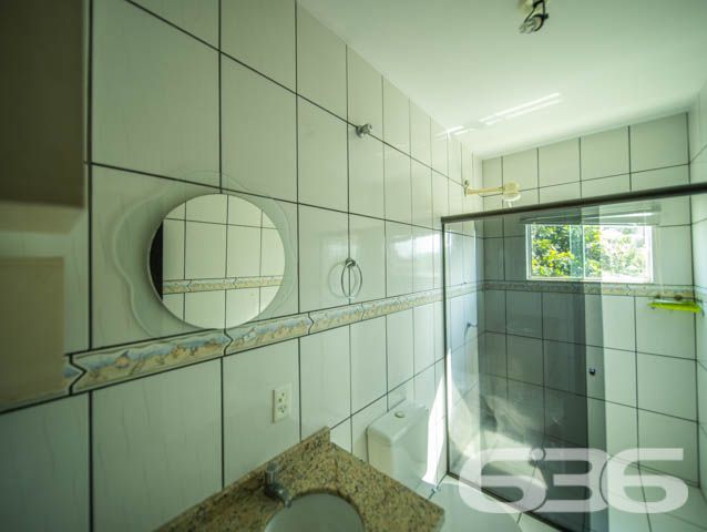 SOBRADO COM  1 SUÍTE E 3 QUARTOS , EM FRANCISCO DO SUL, SANTA CATARINA - ESTUDA PERMUTA 

São 380 m² de terreno e 220 m² de área construída de um deslumbrante e aconchegante sobrado, com piso cerâmico e teto de laje.

Para o seu total conforto o imóvel é 100% mobiliado e muito bem dividido.

Sua parte superior dispõe de 3 quartos amplos e confortáveis, sendo 2 quartos com sacada e, mais 1 suíte e banheiro social.

Na parte inferior contém um amplo espaço, com boa entrada de luz, composto de sala de estar e jantar conjugadas, cozinha, despensa, área de serviço e banheiro social. 

E mais 2 vagas de garagem cobertas. 

Na parte externa da casa contém um quintal espaçoso, com ótimas possibilidades para instalação de piscina. 

Nos fundos do terreno possui uma edícula com churrasqueira e mais 2 cômodos e banheiro.

Rodeado pela natureza modesta do bairro Ubatuba, localizado em São Francisco do Sul, uma ilha exuberante de belas praias e paisagens fantásticas com inúmeras opções de lazer ao ar livre, com uma posição geográfica privilegiada com acesso rápido a qualquer outro bairro da região, há cerca de 500 metros da praia de Ubatuba.

Agende sua visita com um de nossos corretores e saiba mais sobre esse belo sobrado.
Telefone: (47) 3451-0636
WhatsApp: (47) 99190-0636