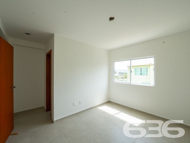 ÓTIMO SOBRADO TRIPLEX COM 4 SUÍTES COM CLOSET DE FRENTE PARA O MAR EM ITAJUBA
Este é simplesmente um imóvel espetacular! Conta com 4 suítes espaçosas e confortáveis, cada uma com seu próprio closet, para que você tenha todo o espaço necessário para organizar suas roupas e pertences. Além disso, a casa conta com uma incrível área externa, com piscina e churrasqueira, para momentos de lazer e descontração em família e com amigos.
Localizado em um condomínio fechado, com segurança 24 horas, este sobrado oferece todo o conforto e privacidade que você procura. Com um design moderno e sofisticado, a casa conta com uma ampla sala de estar e jantar, integrada com a cozinha, para momentos de convívio e descontração.
E o melhor de tudo: são 143m² de área privativa, de frente para o mar, proporcionando uma vista deslumbrante e o som das ondas do mar para relaxar e renovar as energias.
Conta com 2 vagas de garagem.
Somente o fato de abrir a janela enxergar aquela imensidão azul faz qualquer pessoa concordar que não existe vista mais linda do que ver o mar da janela da sua morada.
Adquirir um imóvel de frente para a praia é adquirir qualidade de vida.
Não perca tempo! Venha viver histórias inesquecíveis aqui.
Fale conosco e saiba mais:
Telefone: (47) 3451-0636
WhatsApp: (47) 99190-0636
Imobiliária 636.