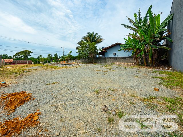 TERRENO DE ESQUINA DISPONÍVEL PARA VENDA NO BAIRRO ITINGA, ARAQUARI

Apresentamos este espaçoso terreno de esquina, abrangendo uma área total de 417,28m², com uma abertura de 20,42 metros. Este terreno é uma excelente opção tanto para construtores quanto para projetos residenciais multifamiliares.

Sua localização é estratégica, situando-se no bairro Itinga, em Araquari. Esta área é próxima a supermercados, restaurantes, um parque aquático, transporte público, estabelecimentos comerciais variados e uma série de outros serviços disponíveis na região.

Não perca essa grande oportunidade! Fale com um de nossos corretores agora mesmo e saiba mais sobre esse excelente lote.

Tire seus planos do papel e conte com a 636 para realizá-los.

Telefone: (47) 3451-0636
WhatsApp: (47) 99190-0636

Imobiliária 636.