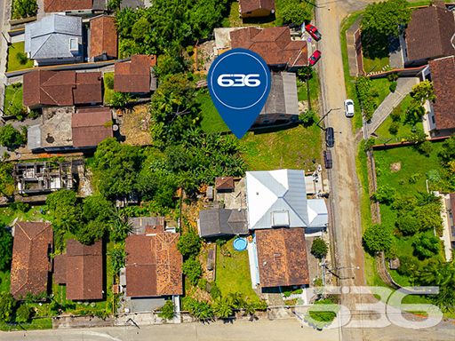 VENDE-SE TERRENO NO BAIRRO NOVA BRASÍLIA
Essa é uma oportunidade única para adquirir um terreno com localização privilegiada no bairro Nova Brasília em Joinville. Com 390m² de área total, este terreno é plano e regular, perfeito para construção de uma casa ou ponto comercial.
Com 13 metros de abertura por 30 metros em ambos os lados, o terreno permite uma ampla variedade de projetos de construção, garantindo a possibilidade de construir uma casa espaçosa e confortável, com espaço suficiente para jardim ou área de lazer.
O bairro Nova Brasília é conhecido por ser uma região tranquila e residencial, com fácil acesso a comércios, escolas, hospitais e transporte público. A proximidade com o centro da cidade é outro fator que valoriza a região.
Não perca a chance de adquirir um terreno com excelente localização e investir no seu futuro. Agende já uma visita e confira de perto todas as vantagens deste terreno!
Fale conosco e saiba mais:
Telefone: (47) 3451-0636
WhatsApp: (47) 99190-0636
Imobiliária 636.