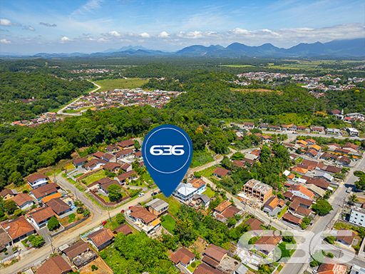 VENDE-SE TERRENO NO BAIRRO NOVA BRASÍLIA
Essa é uma oportunidade única para adquirir um terreno com localização privilegiada no bairro Nova Brasília em Joinville. Com 390m² de área total, este terreno é plano e regular, perfeito para construção de uma casa ou ponto comercial.
Com 13 metros de abertura por 30 metros em ambos os lados, o terreno permite uma ampla variedade de projetos de construção, garantindo a possibilidade de construir uma casa espaçosa e confortável, com espaço suficiente para jardim ou área de lazer.
O bairro Nova Brasília é conhecido por ser uma região tranquila e residencial, com fácil acesso a comércios, escolas, hospitais e transporte público. A proximidade com o centro da cidade é outro fator que valoriza a região.
Não perca a chance de adquirir um terreno com excelente localização e investir no seu futuro. Agende já uma visita e confira de perto todas as vantagens deste terreno!
Fale conosco e saiba mais:
Telefone: (47) 3451-0636
WhatsApp: (47) 99190-0636
Imobiliária 636.