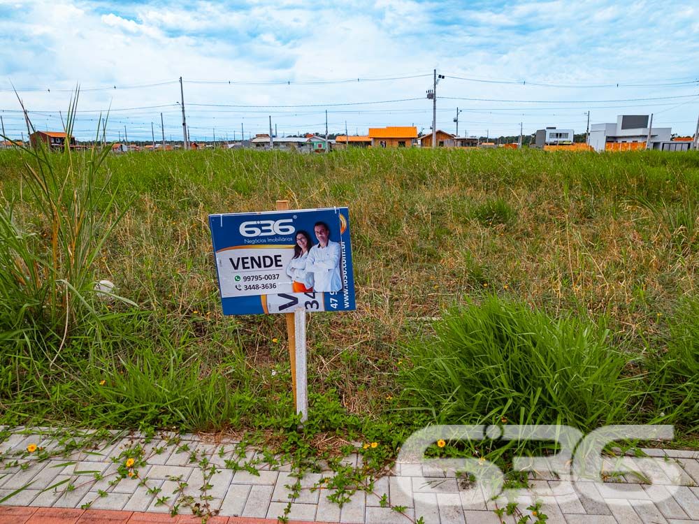 OPORTUNIDADE ÚNICA: TERRENO PLANO NO COLÉGIO AGRÍCOLA, ARAQUARI!
Imagine construir a casa dos seus sonhos ou iniciar um novo empreendimento em um terreno plano e regular, com 240m² de área total. Com 12 metros de frente e 20 metros nas laterais, este terreno no bairro Colégio Agrícola em Araquari é a tela em branco perfeita para você pintar seu futuro.
ESPAÇO E FLEXIBILIDADE:
Este terreno oferece um amplo espaço para você materializar suas ideias. Seja uma casa com jardim e área de lazer ou um estabelecimento comercial, as possibilidades são infinitas. O lote é plano e regular, o que facilita qualquer tipo de construção.
LOCALIZAÇÃO PRIVILEGIADA:
O terreno está situado no bairro Colégio Agrícola, uma região em crescimento na cidade de Araquari. A localização é ideal para quem busca tranquilidade sem abrir mão da proximidade com o centro da cidade.
A 636 NEGÓCIOS IMOBILIÁRIOS É SUA MELHOR ESCOLHA:
Com mais de 30 anos de experiência no mercado imobiliário, a 636 Negócios Imobiliários é a sua parceira de confiança. Entre em contato conosco para mais informações e agende sua visita hoje mesmo.
Telefone: (47) 3451-0636
WhatsApp: (47) 99190-0636