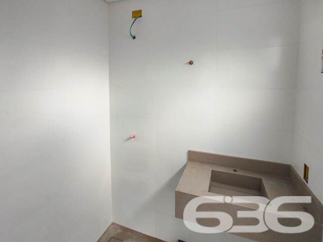 SOBRADO COM SUÍTE + 2 DORMITÓRIOS EM UBATUBA
Apresentamos a você um sobrado novo com 96,17m² de área construída, localizado no charmoso bairro de Ubatuba em São Francisco do Sul. Este imóvel é a definição perfeita de conforto e modernidade, oferecendo uma garagem descoberta, dois dormitórios, suíte, dois banheiros, jardim e muito mais!
DETALHES QUE FAZEM A DIFERENÇA:
O sobrado conta com dois dormitórios aconchegantes, além de uma suíte para garantir sua privacidade e conforto. A sala de estar e jantar é o espaço ideal para momentos em família, enquanto o jardim oferece um refúgio natural. Para os amantes de churrasco, a churrasqueira é um verdadeiro convite para momentos de lazer.
VIVA A EXPERIÊNCIA DE UBATUBA:
Localizado em Ubatuba, São Francisco do Sul, o imóvel está em uma região que oferece uma excelente infraestrutura. Desfrute da proximidade com praias deslumbrantes e viva a autêntica experiência do litoral catarinense.
ESCOLHA A 636 NEGÓCIOS IMOBILIÁRIOS:
Com mais de 30 anos de experiência, a 636 Negócios Imobiliários é sinônimo de confiança e excelência no mercado imobiliário. Entre em contato conosco para mais informações e descubra o valor de contar com uma equipe altamente qualificada.
Telefone: (47) 3448-3636
WhatsApp: (47) 99190-0636