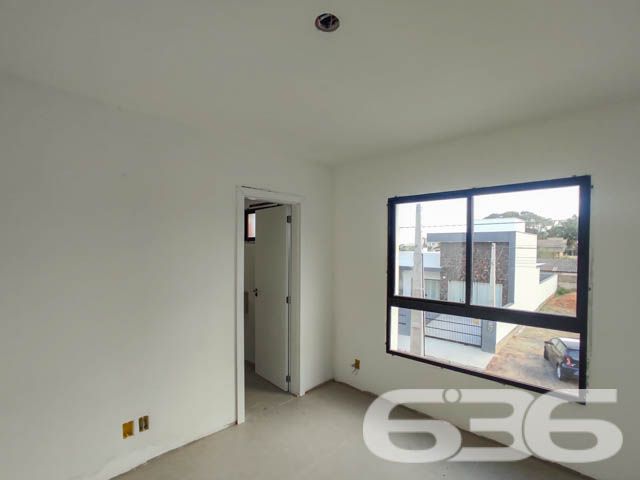 SOBRADO COM SUÍTE + 2 DORMITÓRIOS EM UBATUBA
Apresentamos a você um sobrado novo com 96,17m² de área construída, localizado no charmoso bairro de Ubatuba em São Francisco do Sul. Este imóvel é a definição perfeita de conforto e modernidade, oferecendo uma garagem descoberta, dois dormitórios, suíte, dois banheiros, jardim e muito mais!
DETALHES QUE FAZEM A DIFERENÇA:
O sobrado conta com dois dormitórios aconchegantes, além de uma suíte para garantir sua privacidade e conforto. A sala de estar e jantar é o espaço ideal para momentos em família, enquanto o jardim oferece um refúgio natural. Para os amantes de churrasco, a churrasqueira é um verdadeiro convite para momentos de lazer.
VIVA A EXPERIÊNCIA DE UBATUBA:
Localizado em Ubatuba, São Francisco do Sul, o imóvel está em uma região que oferece uma excelente infraestrutura. Desfrute da proximidade com praias deslumbrantes e viva a autêntica experiência do litoral catarinense.
ESCOLHA A 636 NEGÓCIOS IMOBILIÁRIOS:
Com mais de 30 anos de experiência, a 636 Negócios Imobiliários é sinônimo de confiança e excelência no mercado imobiliário. Entre em contato conosco para mais informações e descubra o valor de contar com uma equipe altamente qualificada.
Telefone: (47) 3448-3636
WhatsApp: (47) 99190-0636