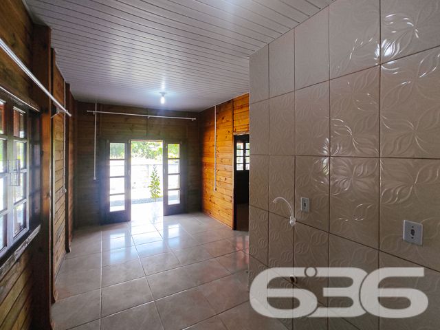 Descubra o potencial desta propriedade única em São Francisco do Sul, com duas casas em um terreno de 360m² e 120m² de área construída. Ideal para famílias ou investidores.
Este imóvel oferece flexibilidade e conforto com 4 dormitórios, 2 banheiros, e 2 salas de estar/jantar conjugadas com a copa e cozinha, promovendo ambientes acolhedores para reuniões familiares e momentos de lazer.
Completam o lar 2 garagens cobertas e 2 descobertas, além de uma prática área de serviço. A propriedade é murada, garantindo privacidade e segurança, e aceita animais, tornando-se o lar ideal para toda a família.
Localizado no bairro Ervino, um dos mais tranquilos e convidativos de São Francisco do Sul, esta propriedade não apenas promete um refúgio pacífico mas também oferece fácil acesso às principais vias e serviços essenciais.
A proximidade com as belas praias da região possibilita desfrutar da exuberância e das atividades de lazer que o litoral catarinense oferece, combinando a serenidade do ambiente com a conveniência urbana.
A 636 Negócios Imobiliários, com mais de 30 anos de experiência no mercado imobiliário e uma equipe dedicada, está pronta para auxiliar na realização do seu sonho ou no investimento em São Francisco do Sul.
636 NEGÓCIOS IMOBILIÁRIOS: A SUA MELHOR ESCOLHA
Com mais de 30 anos de experiência, a 636 Negócios Imobiliários é sua parceira ideal para encontrar o imóvel perfeito. Estamos prontos para ajudá-lo a fazer deste imóvel o seu novo lar.
Telefone: (47) 3451-0636
WhatsApp: (47) 99190-0636
Não perca esta oportunidade única. Visite nosso site para mais informações: i636.com.br