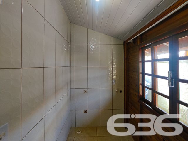 Descubra o potencial desta propriedade única em São Francisco do Sul, com duas casas em um terreno de 360m² e 120m² de área construída. Ideal para famílias ou investidores.
Este imóvel oferece flexibilidade e conforto com 4 dormitórios, 2 banheiros, e 2 salas de estar/jantar conjugadas com a copa e cozinha, promovendo ambientes acolhedores para reuniões familiares e momentos de lazer.
Completam o lar 2 garagens cobertas e 2 descobertas, além de uma prática área de serviço. A propriedade é murada, garantindo privacidade e segurança, e aceita animais, tornando-se o lar ideal para toda a família.
Localizado no bairro Ervino, um dos mais tranquilos e convidativos de São Francisco do Sul, esta propriedade não apenas promete um refúgio pacífico mas também oferece fácil acesso às principais vias e serviços essenciais.
A proximidade com as belas praias da região possibilita desfrutar da exuberância e das atividades de lazer que o litoral catarinense oferece, combinando a serenidade do ambiente com a conveniência urbana.
A 636 Negócios Imobiliários, com mais de 30 anos de experiência no mercado imobiliário e uma equipe dedicada, está pronta para auxiliar na realização do seu sonho ou no investimento em São Francisco do Sul.
636 NEGÓCIOS IMOBILIÁRIOS: A SUA MELHOR ESCOLHA
Com mais de 30 anos de experiência, a 636 Negócios Imobiliários é sua parceira ideal para encontrar o imóvel perfeito. Estamos prontos para ajudá-lo a fazer deste imóvel o seu novo lar.
Telefone: (47) 3451-0636
WhatsApp: (47) 99190-0636
Não perca esta oportunidade única. Visite nosso site para mais informações: i636.com.br
