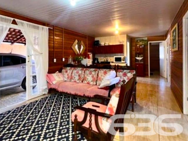 Descubra a serenidade de viver em São Francisco do Sul, onde a arquitetura aconchegante encontra a funcionalidade moderna. Orgulhosamente apresentada pela 636 Negócios Imobiliários, esta encantadora residência térrea promete ser o lar dos seus sonhos.
Erigida em 2019 e cuidadosamente mantida, a propriedade exibe uma área construída de 143m², assentada num terreno de geometria regular com 276m², ostentando uma topografia plana, ideal para viver momentos de tranquilidade e privacidade.
A casa se abre para um acolhedor jardim, conduzindo a um interior marcado por acabamentos em madeira que evocam conforto e calor. A disposição de cinco dormitórios oferece espaços íntimos e relaxantes, perfeitos após um longo dia. Duas casas de banho modernas refletem funcionalidade e estilo, com azulejos cuidadosamente selecionados para criar um santuário privado de bem-estar.
O coração da casa é a espaçosa sala de estar e jantar, convidando a momentos de convívio familiar e entretenimento, enquanto a copa e cozinha conjugadas são um convite à arte culinária em um ambiente de camaradagem. A área de festas, adornada com churrasqueira e forno a lenha, é o cenário ideal para celebrar a vida com amigos e familiares.
Quatro vagas de garagem, sendo duas cobertas e duas descobertas, oferecem comodidade e segurança para seus veículos. A propriedade também conta com área de serviço prática, otimizando o cotidiano doméstico.
Localizada no bairro Ubatuba, a residência garante fácil acesso às principais vias, bem como a serviços públicos essenciais, sem sacrificar a paz do ambiente residencial. A estrutura do imóvel é complementada pela conectividade com a internet, essencial na era digital.
Permita-se experimentar o melhor de São Francisco do Sul, uma oferta exclusiva da 636 Negócios Imobiliários, onde cada detalhe foi pensado para refletir a excelência e o conforto que você merece. Visite e sinta-se inspirado a chamar este lugar de lar.
636 NEGÓCIOS IMOBILIÁRIOS: A SUA MELHOR ESCOLHA
Com mais de 30 anos de experiência, a 636 Negócios Imobiliários é sua parceira ideal para encontrar o imóvel perfeito. Estamos prontos para ajudá-lo a fazer deste imóvel o seu novo lar.
Telefone: (47) 3451-0636
WhatsApp: (47) 99190-0636
Não perca esta oportunidade única. Visite nosso site para mais informações: i636.com.br