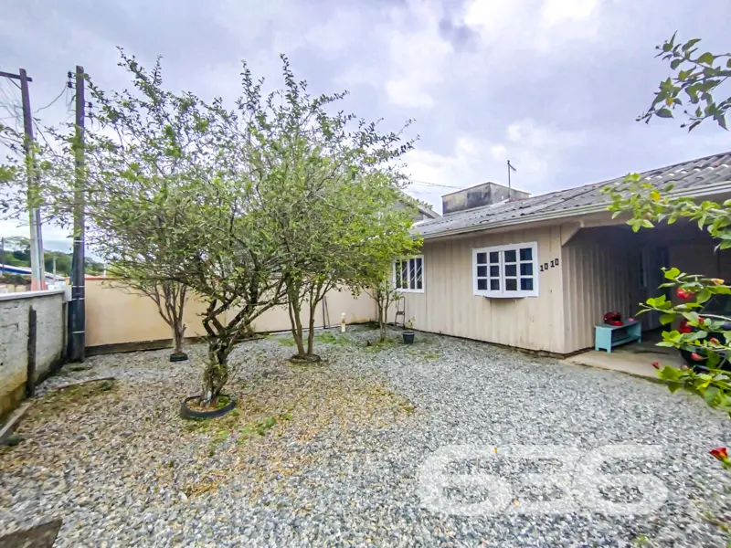 VENDE-SE IMÓVEL COM POMAR NO BAIRRO COSTEIRA, BALN