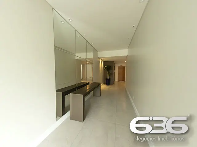 COBERTURA ESPETACULAR COM 3 QUARTOS NO ANITA GARIB