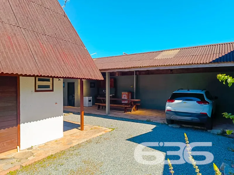 Sobrado à venda no bairro Salinas, Balneário Barra