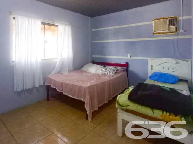 CASA DE 3 QUARTOS NO BAIRRO SALINAS - ESTUDA PERMU