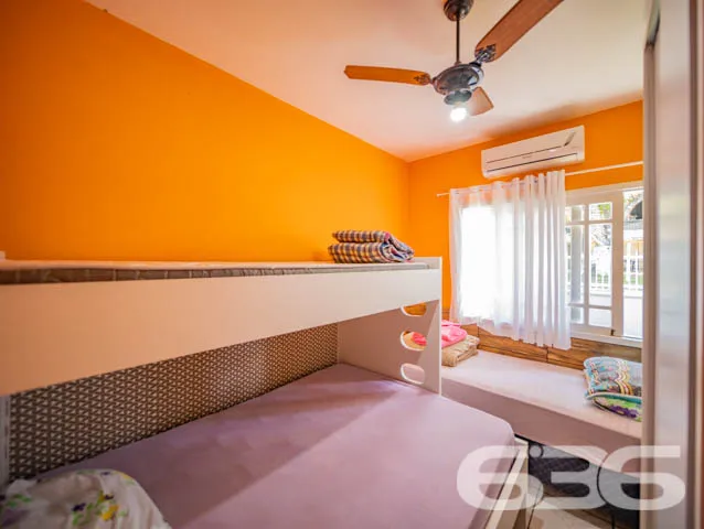 Casa à venda no bairro Pinheiros em Balneário Barr