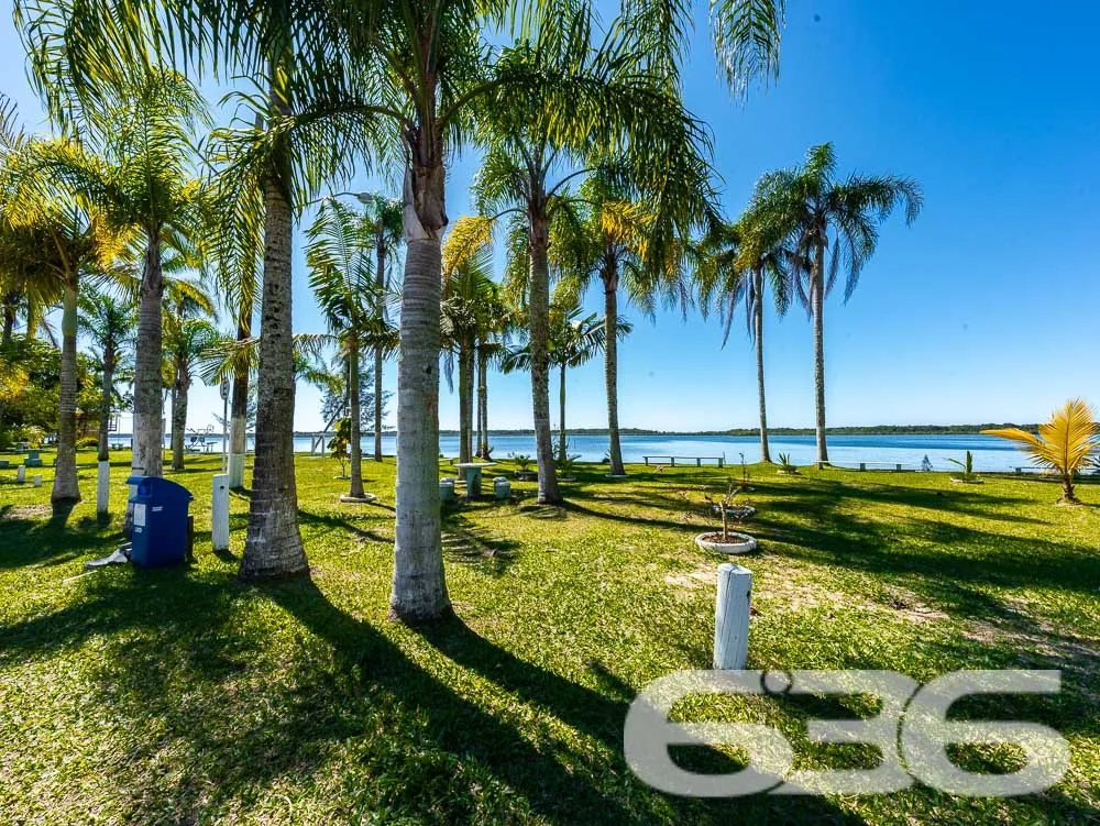 Casa à venda no bairro Pinheiros em Balneário Barr
