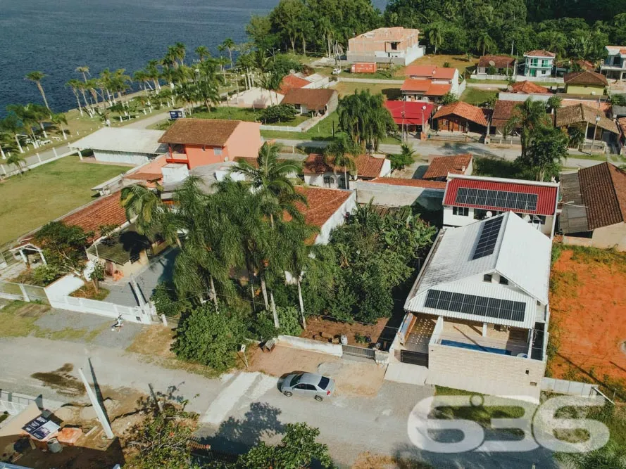 EXCELENTE TERRENO NO BAIRRO PINHEIROS

Esta é uma 