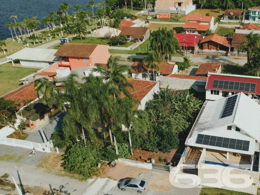 EXCELENTE TERRENO NO BAIRRO PINHEIROS

Esta é uma 