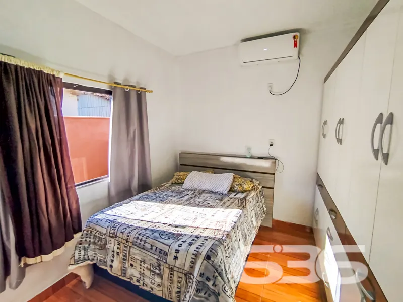 Casa à venda no bairro Costeira, em Balneário Barr