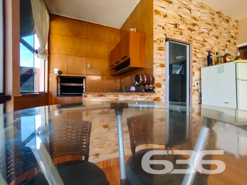 Casa à venda no bairro Costeira, em Balneário Barr