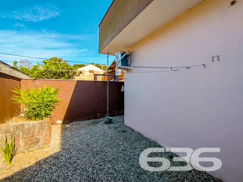 Casa à venda no bairro Costeira, em Balneário Barr