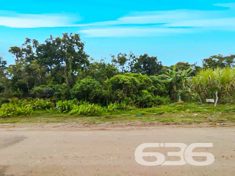 Descubra um pedaço do paraíso em Balneário Barra d