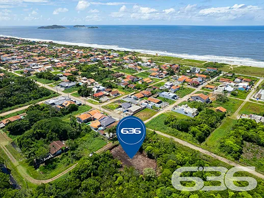 OPORTUNIDADE IMPERDÍVEL A POUCOS METROS DO MAR!

A