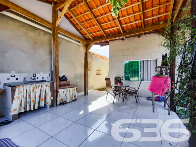 RESIDÊNCIA TÉRREA À VENDA EM BALNEÁRIO BARRA DO SU