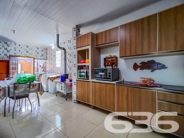 RESIDÊNCIA TÉRREA À VENDA EM BALNEÁRIO BARRA DO SU