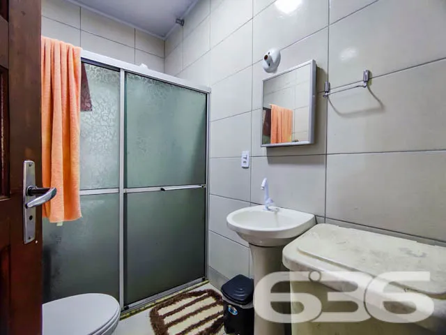 RESIDÊNCIA TÉRREA À VENDA EM BALNEÁRIO BARRA DO SU