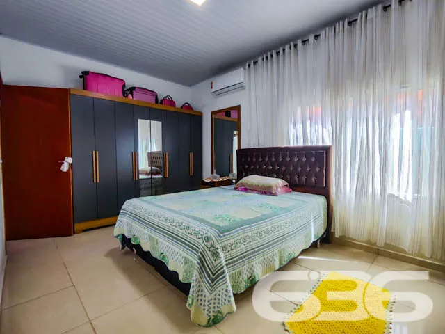 RESIDÊNCIA TÉRREA À VENDA EM BALNEÁRIO BARRA DO SU