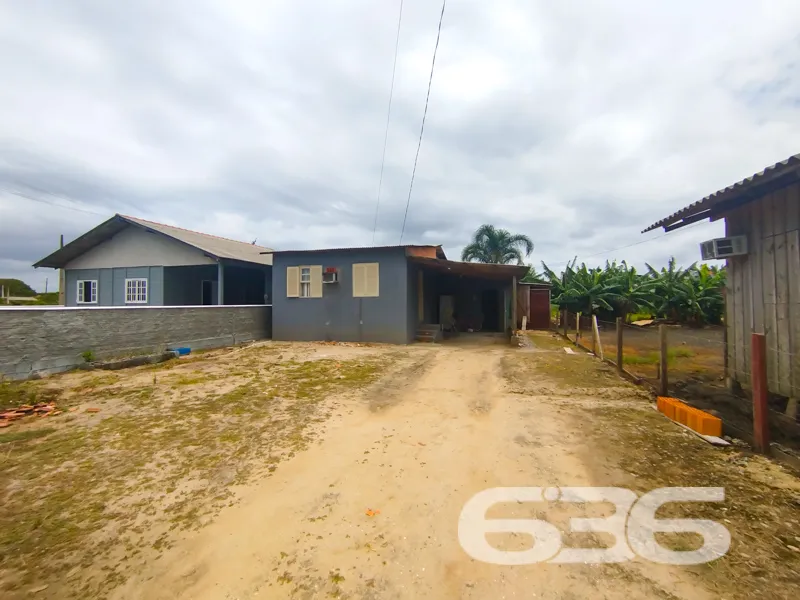 Casa à venda no bairro Salinas em Balneário Barra