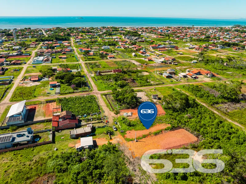 Terreno à venda no bairro Salinas, em Balneário Ba
