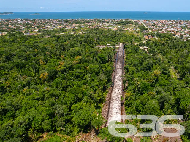 LOTE NO BAIRRO SALINAS, EM BALNEÁRIO BARRA DO SUL.