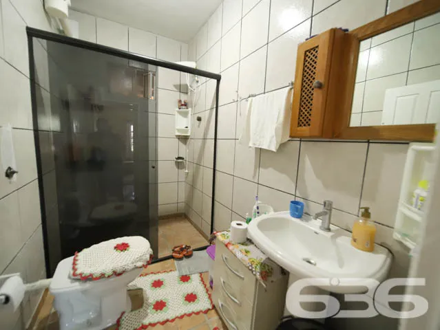 EXCELENTE RESIDÊNCIA COM 2 SUÍTE E MAIS 3 QUARTOS