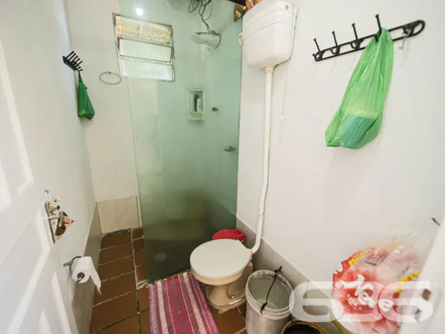 EXCELENTE RESIDÊNCIA COM 2 SUÍTE E MAIS 3 QUARTOS