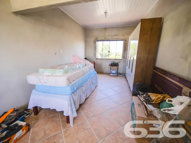 EXCELENTE RESIDÊNCIA COM 2 SUÍTE E MAIS 3 QUARTOS