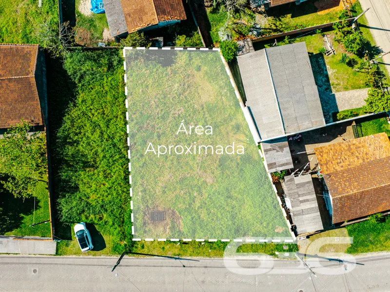 Terreno à venda no Centro de Balneário Barra do Su