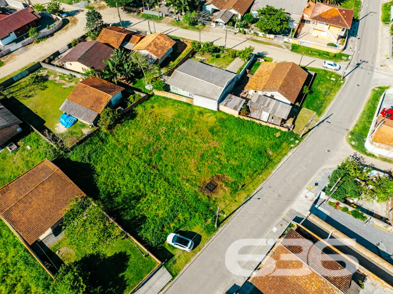 Terreno à venda no Centro de Balneário Barra do Su