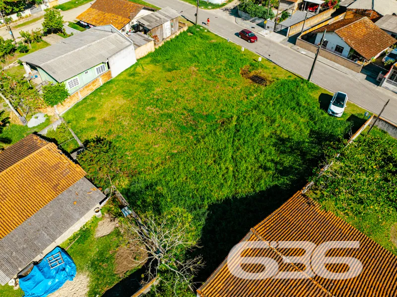 Terreno à venda no Centro de Balneário Barra do Su