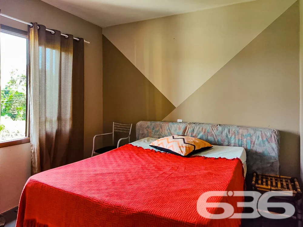 VENDE-SE LINDO SOBRADO PRÓXIMO AO MAR - ESTUDA PER