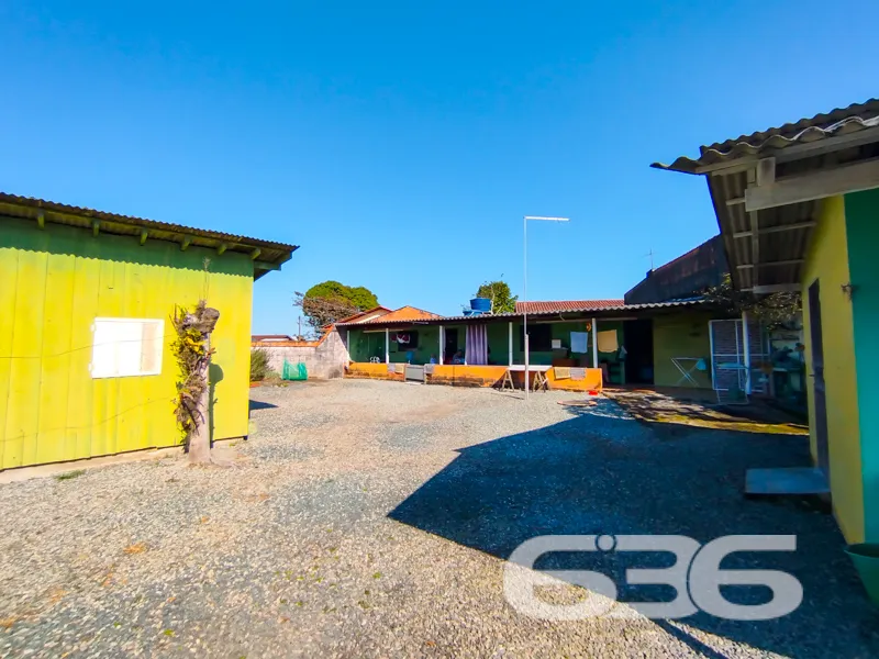 Oportunidade Única de Moradia: Residência Térrea e